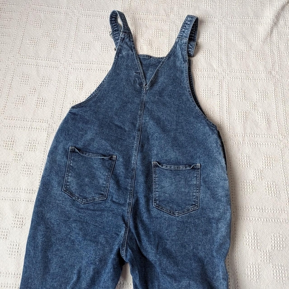 oversized blue overalls - Picture 2 of 4